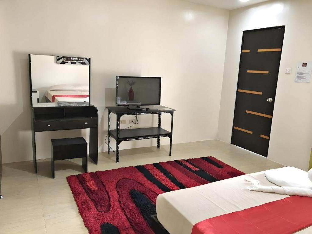 Quezon Premier Hotel - Candelaria Eksteriør bilde