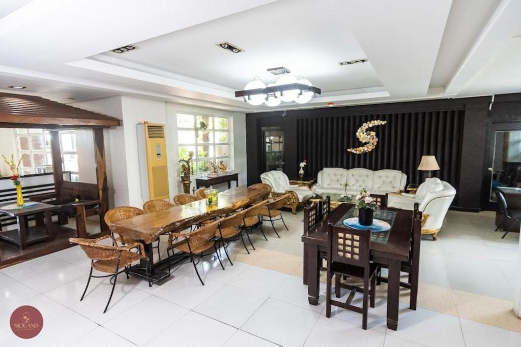 Quezon Premier Hotel - Candelaria Eksteriør bilde