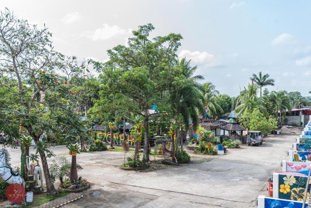 Quezon Premier Hotel - Candelaria Eksteriør bilde