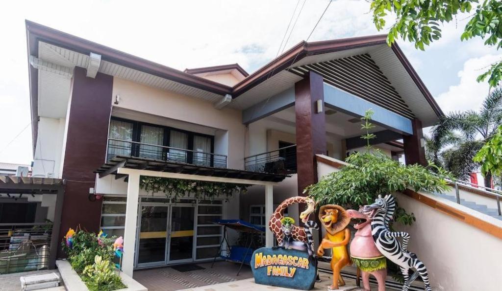 Quezon Premier Hotel - Candelaria Eksteriør bilde