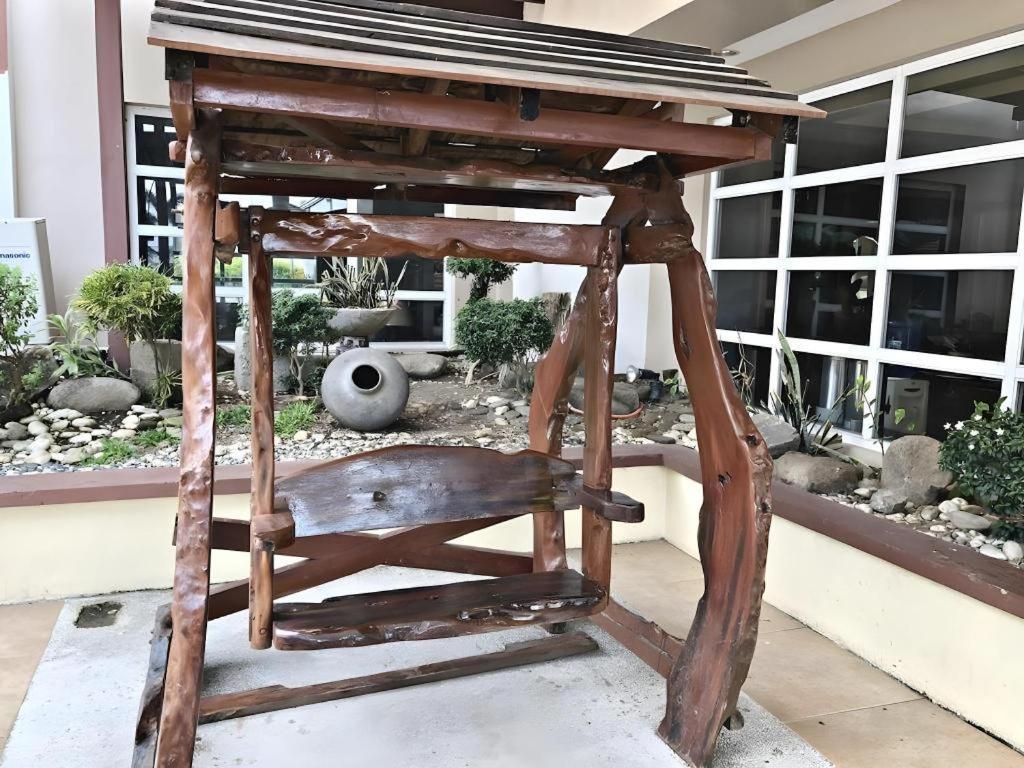 Quezon Premier Hotel - Candelaria Eksteriør bilde
