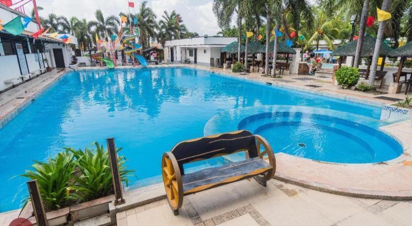 Quezon Premier Hotel - Candelaria Eksteriør bilde